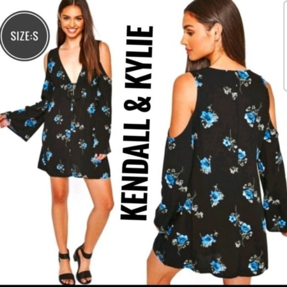 Kendall & Kylie Cold Shoulder Floral Dress,size
